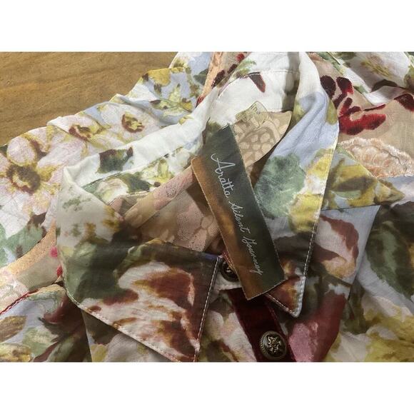 Aratta Silent Journey Silk Blend Floral Button Front Flowy Tunic Top Size Small - Picture 9 of 13